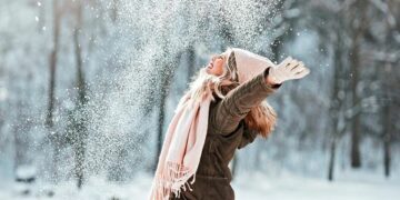 Как сохранять бодрость зимой: советы врача