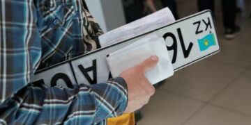 Освобождали от утильсбора: третьего сотрудника спецЦОНа объявили в розыск в Караганде
