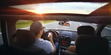 Что категорически нельзя перевозить в салоне авто в жару