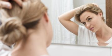 Почему от стресса появляется седина – дерматолог