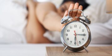 Как научиться вставать рано: советы сомнолога