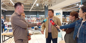 Культурная повестка Национального курултая: тысячи казахстанцев участвуют в проекте «100 книг»