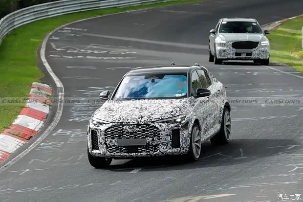 Прототип Audi RS Q5 Sportback на дорожных испытаниях