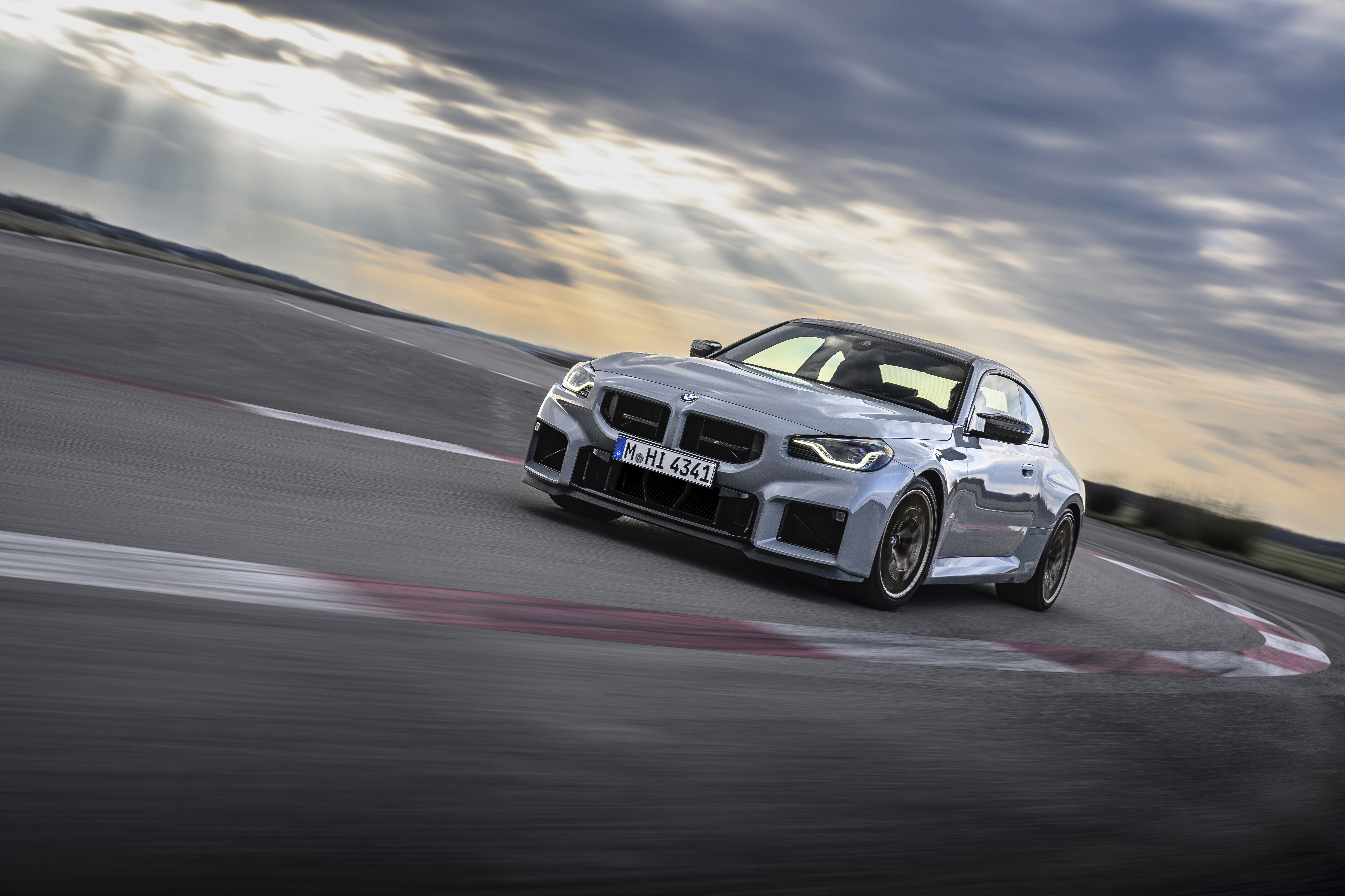 BMW M2 CS G87 — официальное фото 2