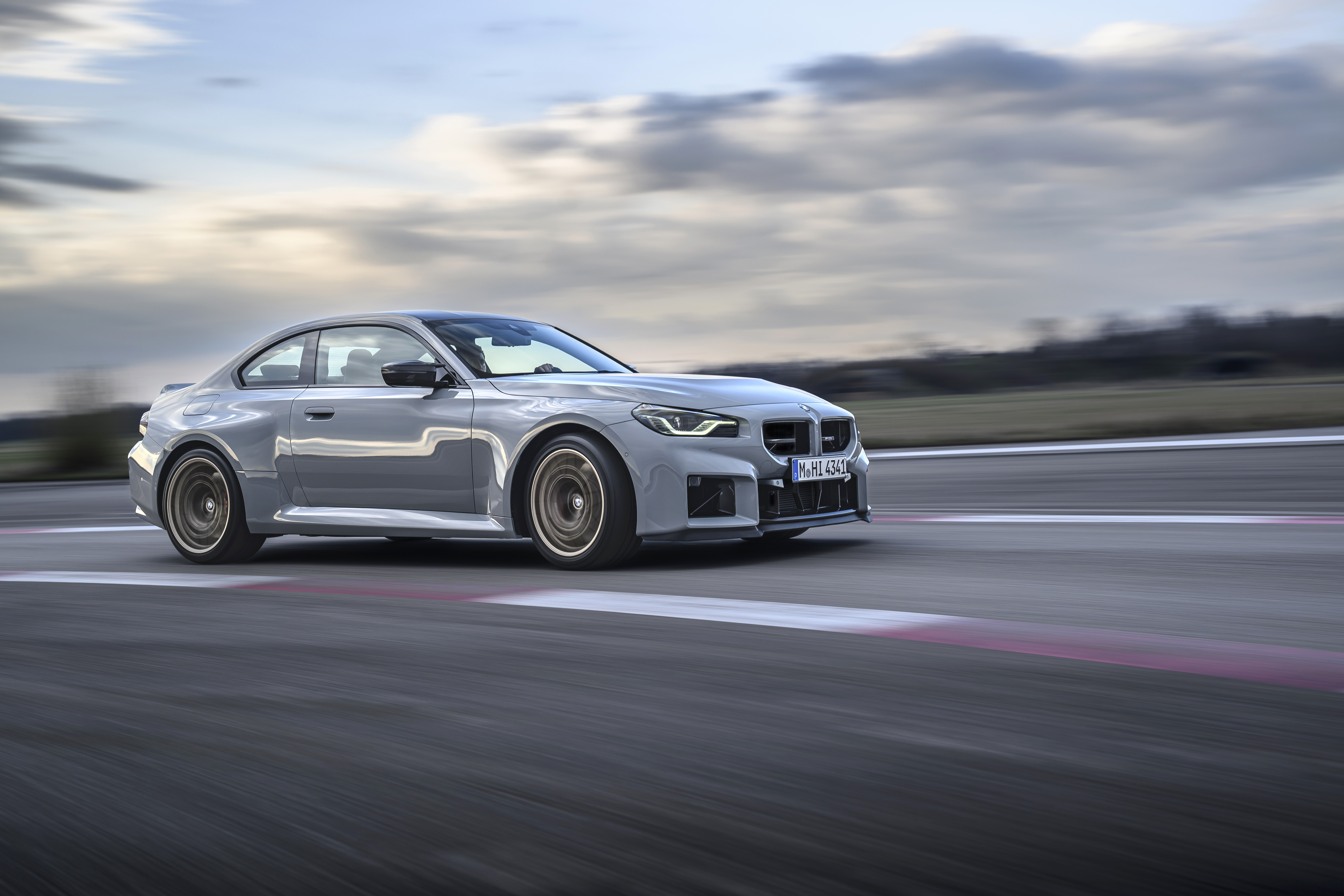 BMW M2 CS G87 — официальное фото 3