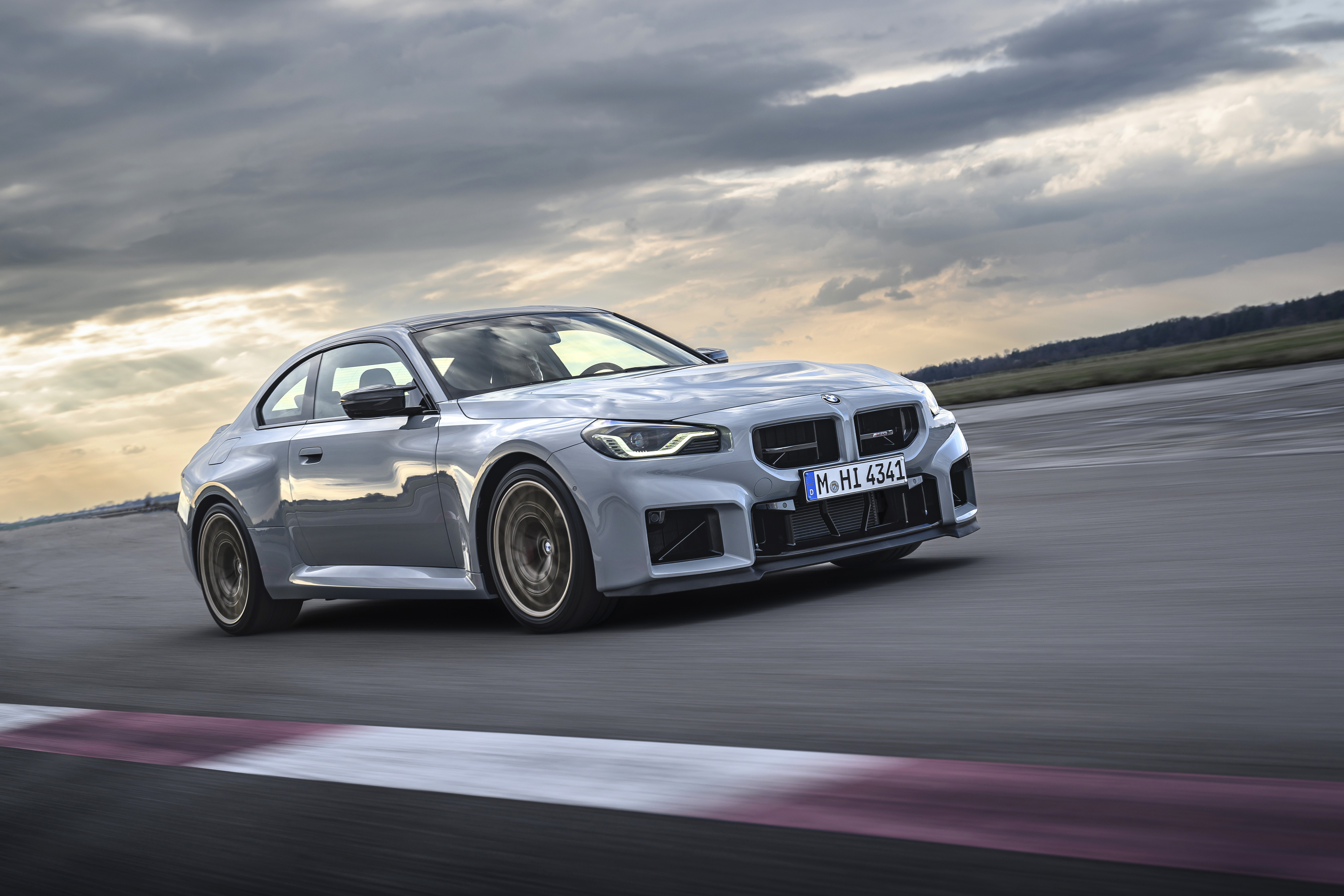 BMW M2 CS G87 — официальное фото 4