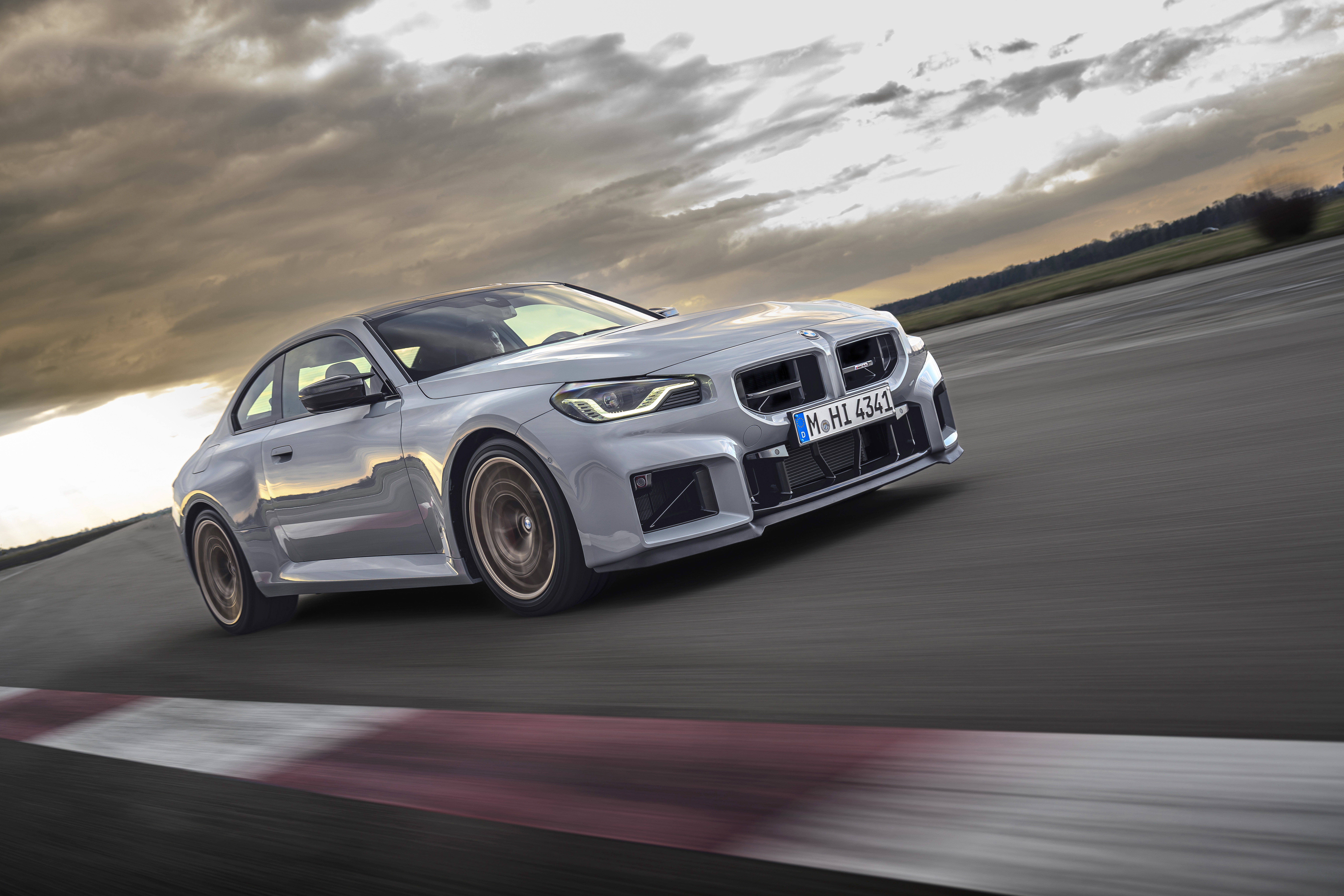 BMW M2 CS G87 — официальное фото 6