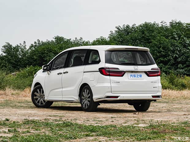 Honda Odyssey обновилась в Китае: японский минивэн с китайской пропиской, фото 3