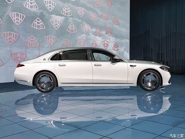 В Китае представили обновлённый Mercedes-Maybach S-Class: что изменилось, фото 4