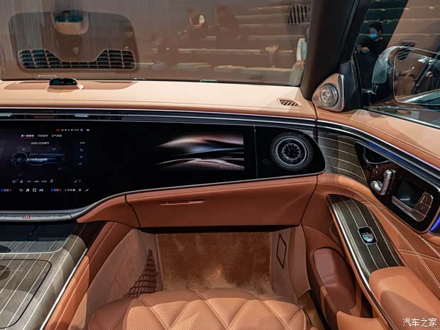 В Китае представили обновлённый Mercedes-Maybach S-Class: что изменилось, фото 15